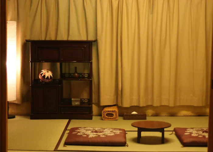 Hotel near College: Haruya Higashiyama